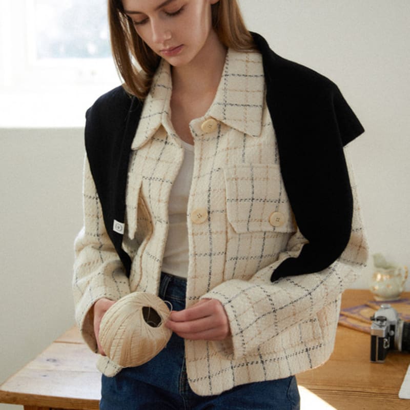 TATIANA Triangle 100% Wool Petite Muffler MF8114 8 Colors