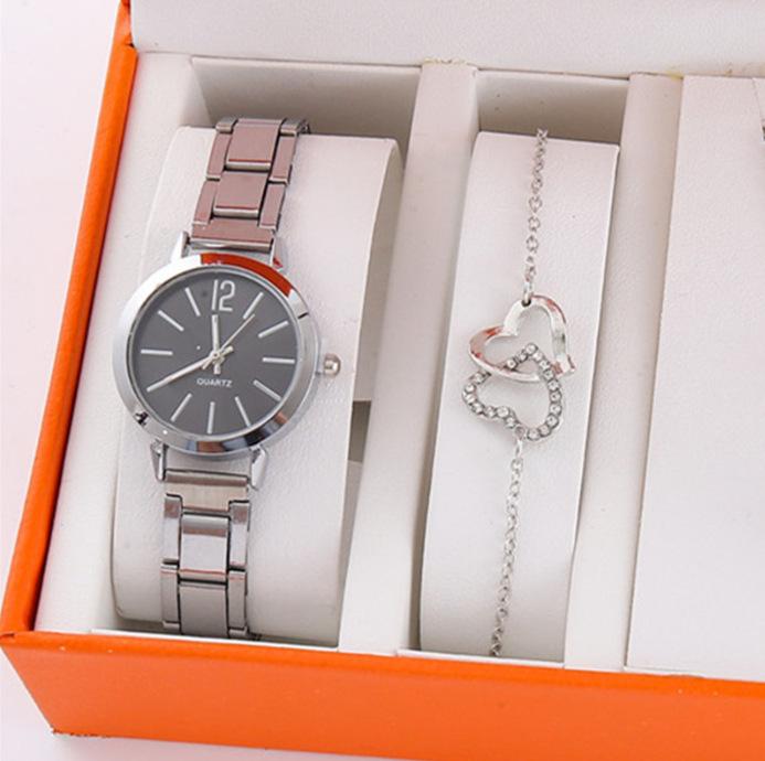 Fake Three-Eyed Ladies 5Pcsset Steel Belt Women'S Watch Casual Korean Edition Quartz Watch Set (Orange Box)