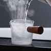 Einfacher und kreativer Kaffee-Messbecher aus transparentem Glas mit Holzgriff