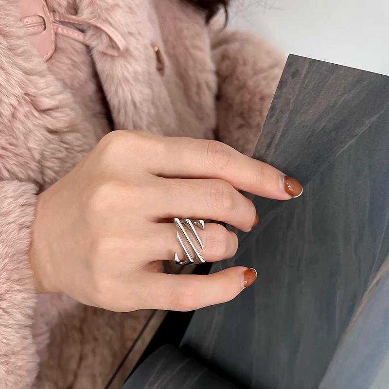 Anello aperto multistrato cavo geometrico per donna, design di nicchia di moda unico, gioielli all'ingrosso