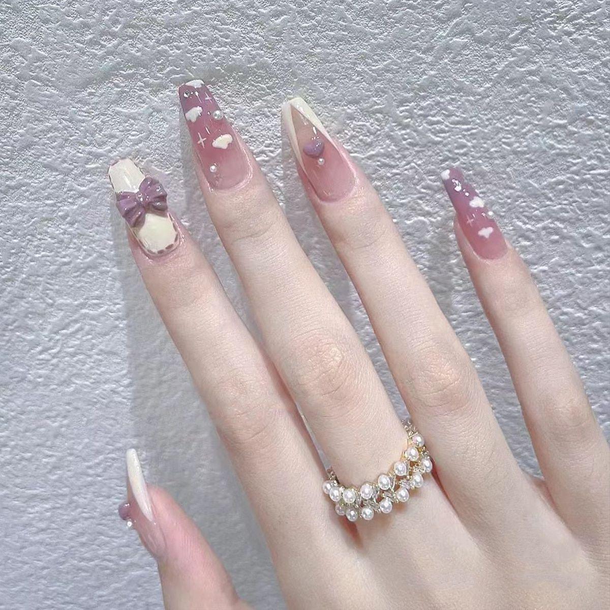 

Trendy Pink Cute Wearable Nail Art Tips for Girly Manicure