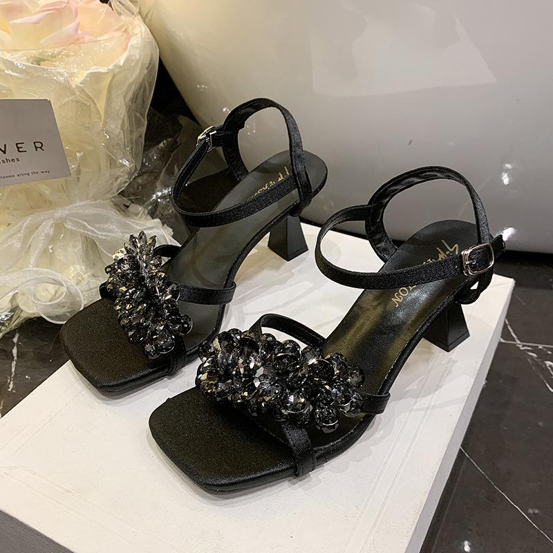 2025 super fire sandals fashion rhinestone word with thick heel square head crystal high heels women's summer skirt