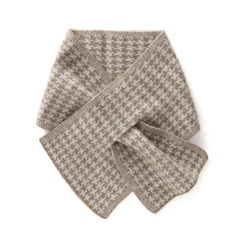 Women s Houndstooth Cashmere Knit Snood - Thick, Warm, Perforated Small Scarf for Winter