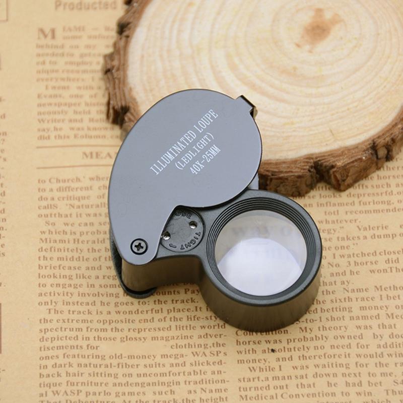 Elderly Reading Magnifier with LED Folding Magnifying Glass for Books Newspapers and Small Print Observation