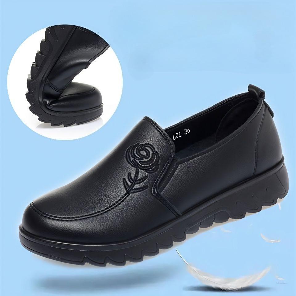 Fashion Cheap Shoe Women Leather Flats Female Flats Spring Shoes Classic Women's Loafers Casual Mother's Shoes Soft Leather Single Shoes