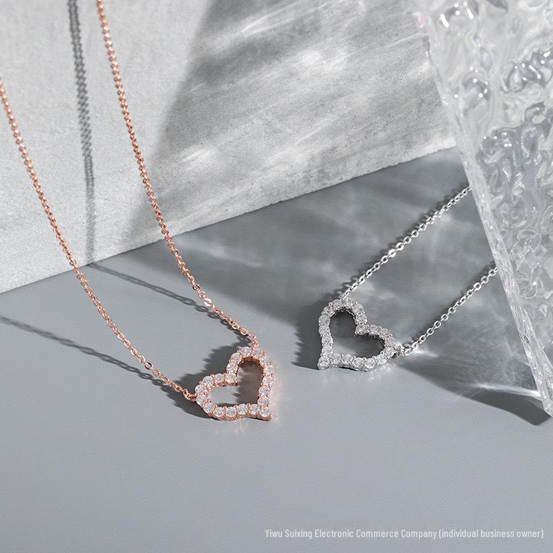 Elegant Cross-Border Love Hollow Necklace for Women - Fashionable, Classic, and Versatile High-End Jewelry