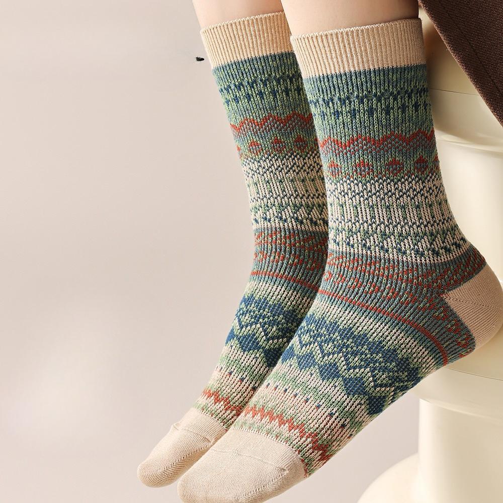 Mid-calf Socks, Thickened and Warm in Ethnic Style, Retro Double-needle Socks for Autumn and Winter, Long Socks, Thick Thread Pile Socks