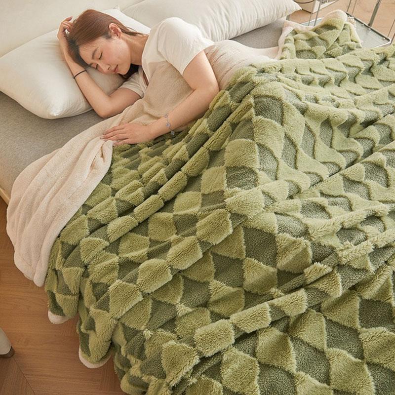Faux Rabbit Wool Blended Plaid Blanket Sheep Camel Wool Jacquard Double-Layer Thick Blankets Single Bedspread for Four Seasons
