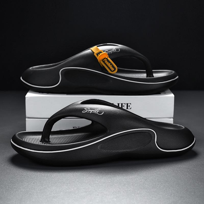 2024 Summer Lightweight Trendy Men's Flip-flops for Outdoor & Beach