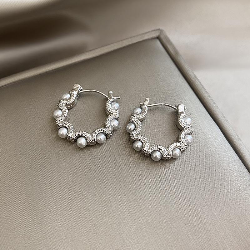 

Модные геометрические круглые металлические серьги с жемчугом для женщин, элегантные милые серьги-кольца, ювелирные украшения для вечеринки, свадьбы Gold