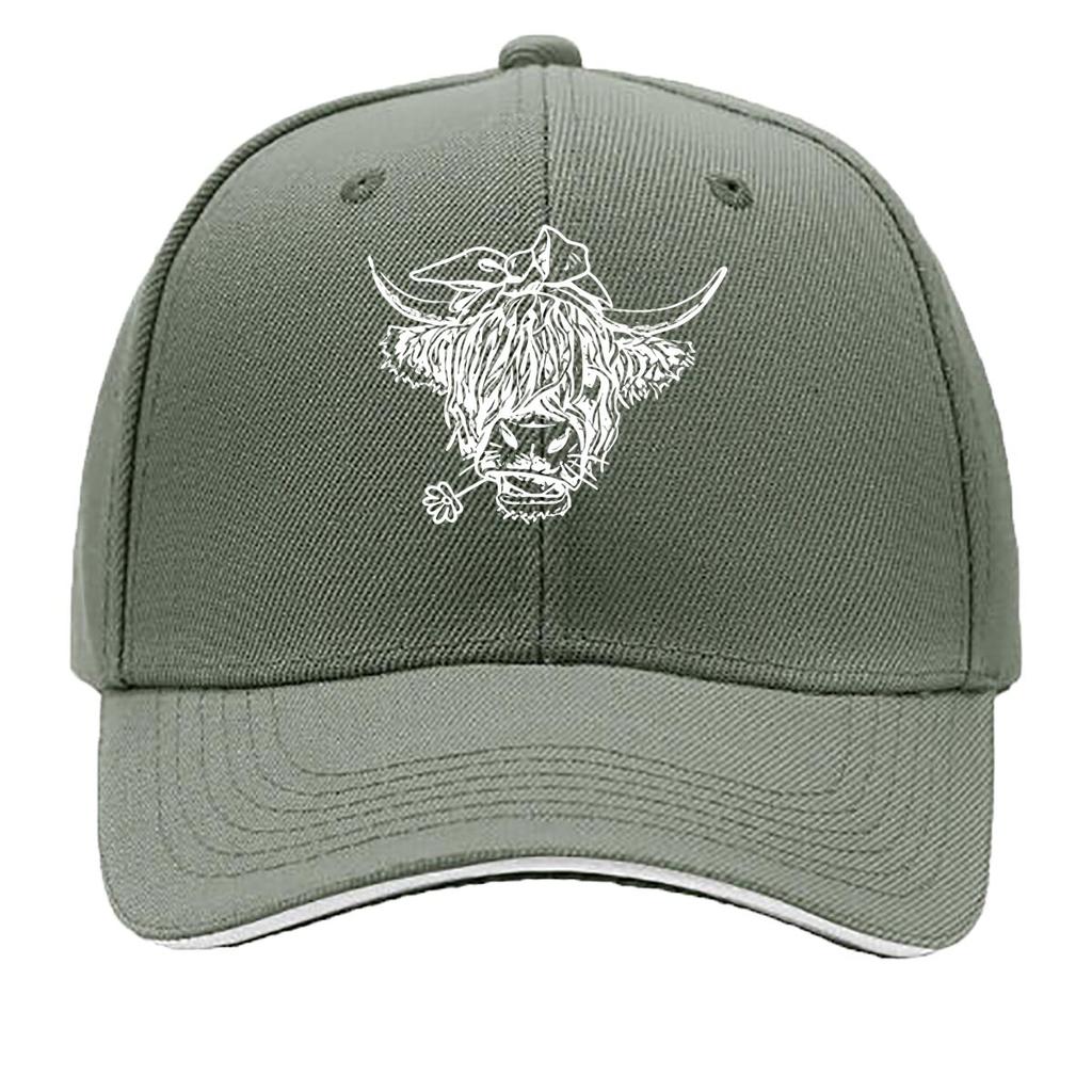 UnisexS Black Baseball Cap with Bull Head Print Stylish Versatile and Trendy Outdoor Hat for Casua Sandwich Baseball Cap