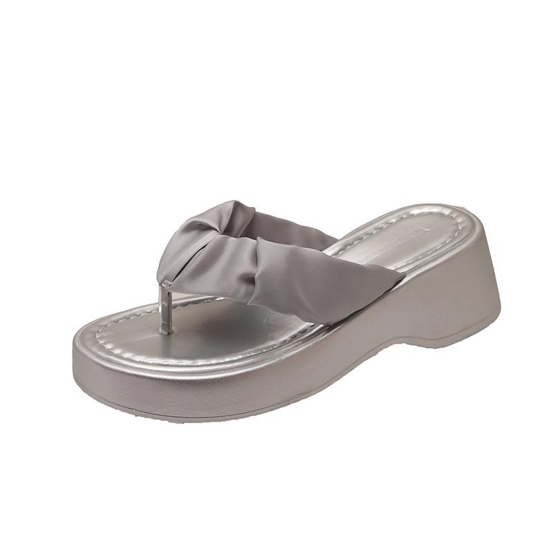Height-increasing Slippers Women's Pleated Flip-flops Women's Summer Outer Wear Fashion Pinch Slippers Thick-soled Beach Sandals