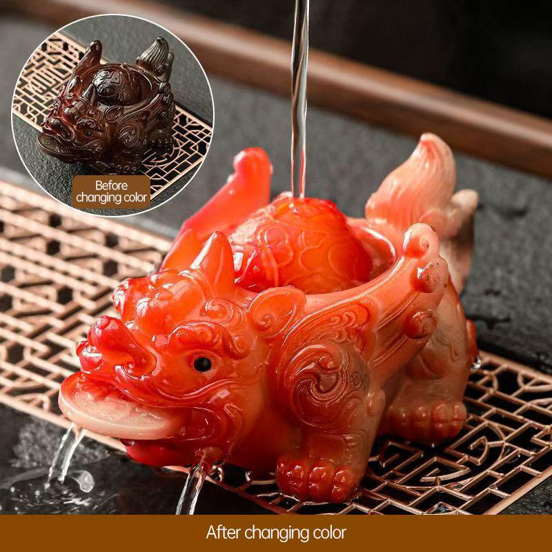 1Pc Chinese Resin Discolored Tea Pet Lucky Cute Golden Toad Ornaments Desktop Handmade Crafts Home Tea Set Decoration Gifts