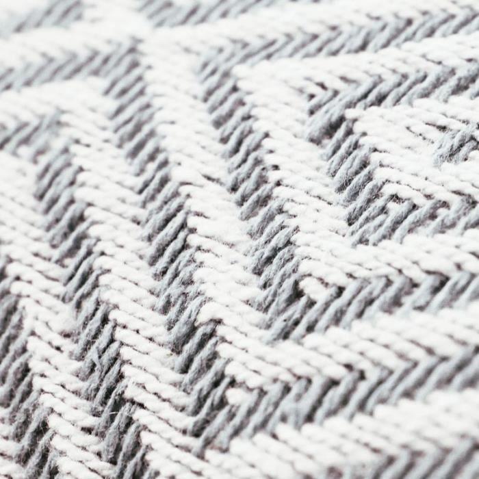 Hnique Cushion Ikat Pattern White Grey 60x40