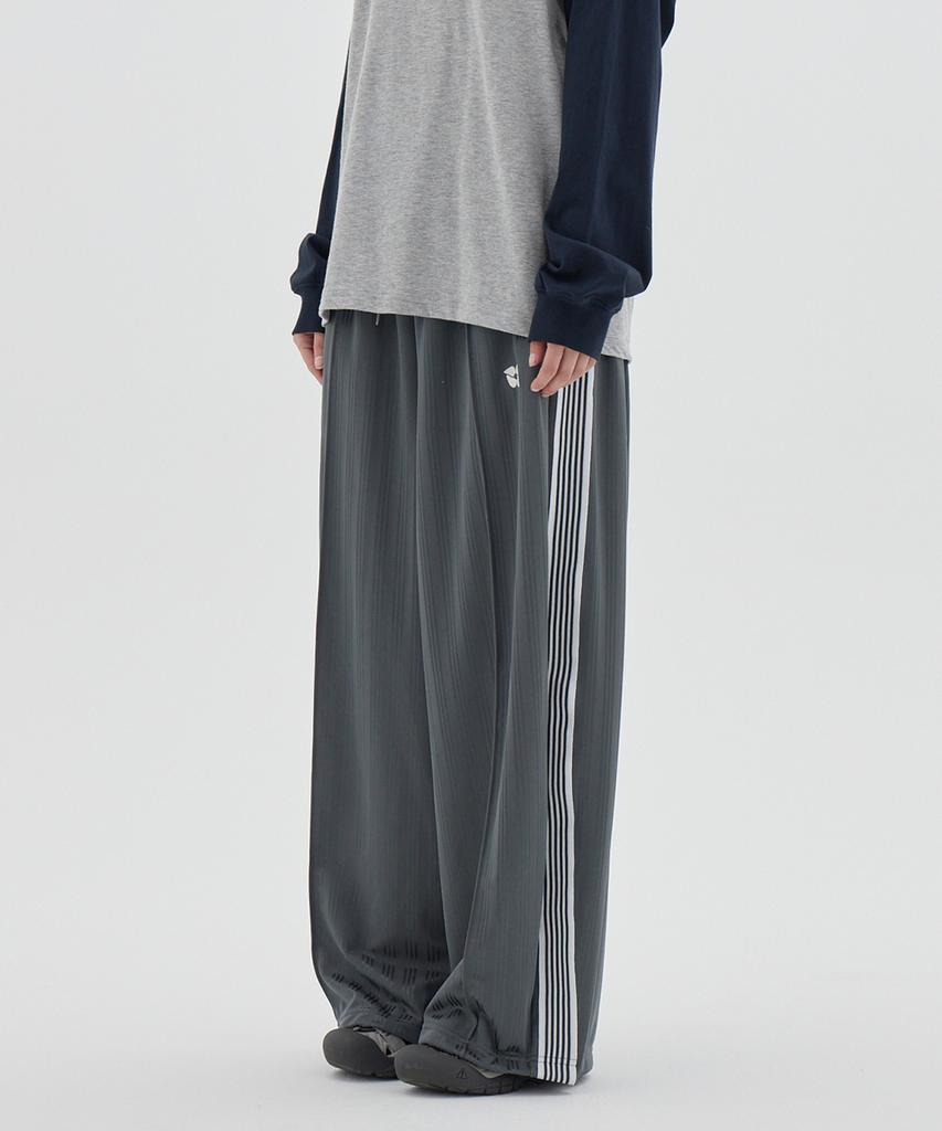 URBANAGE Balloon Fit Curved Line Track Pants_Khaki