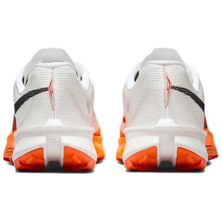 Nike Kiger 10 Bequeme Vielseitige Trailrunning-Schuhe Herren Sneaker Schwarz Weiß Orange FV3929-101