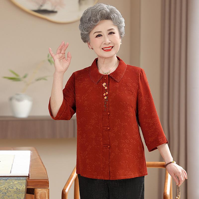 Elegant Embroidered Chinese Style Loose Fit Top for Middle-aged and Elderly Women - Perfect for Spring, Summer, and Autumn.