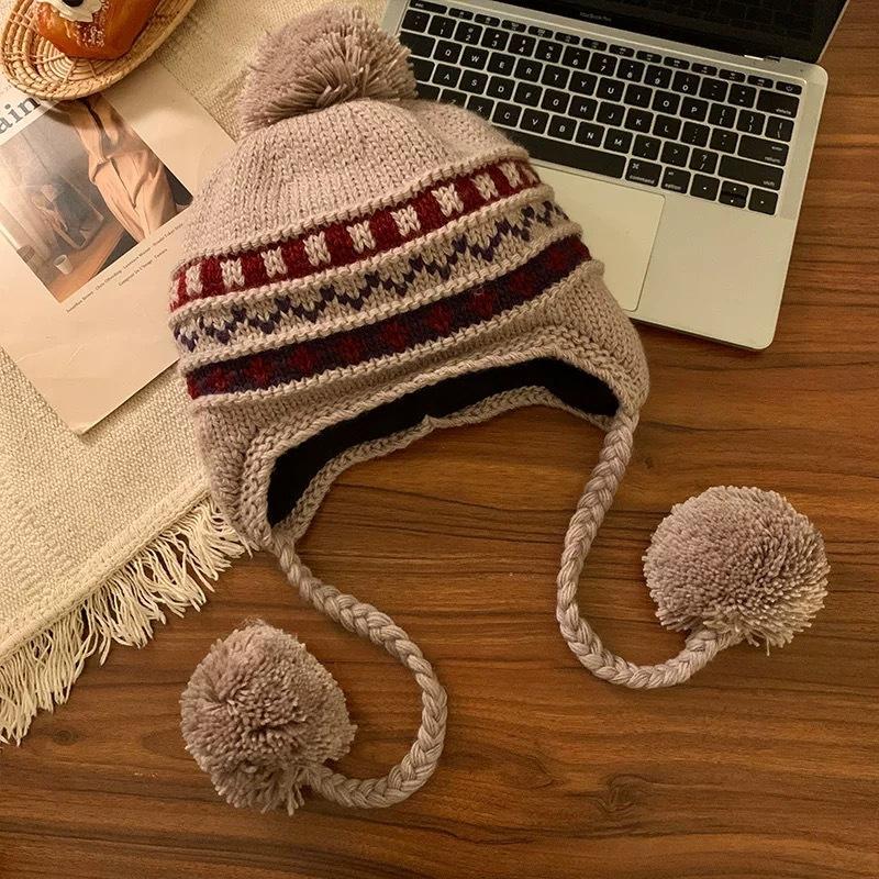 Small Fair Island Knitted Hat Women's Autumn and Winter New Warm Plush Wool Hat Ear Protector Lei Feng Hat