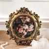 Elegant Baroques Resins Photo Frame with Antique Design Vintage Round Golden Picture Frame Wall Hanging or Desktop