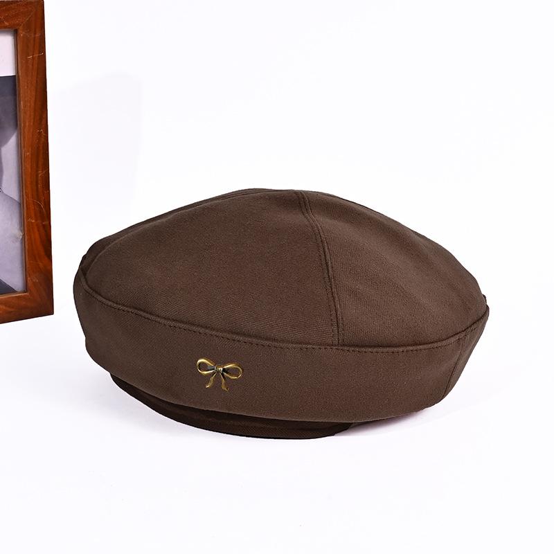New Autumn and Winter Hat for Women Bow Metal Logo Beret Casual Versatile Painter Hat Japanese Retro Bud Hat