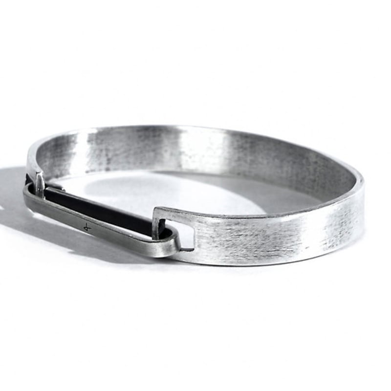 SEWNSWEN SEWN SWEN SILVER CLIP BANGLE