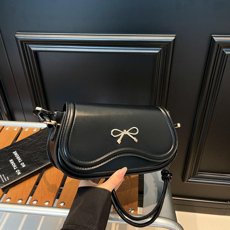 Trend Early Spring Fashion Solid Color Design Foreign Style Korean Version Bow Casual 2025 New Crossbody Portable Small Square Bag