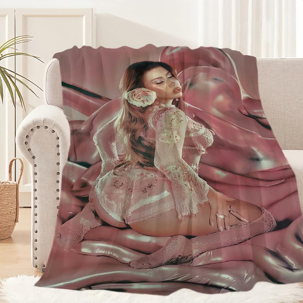Singer Pop K-Kali Uchis Blanket Blanket for Couch Sofa Travel Home Hiking Picni Bed Beding Flannel Blanket birthday gift