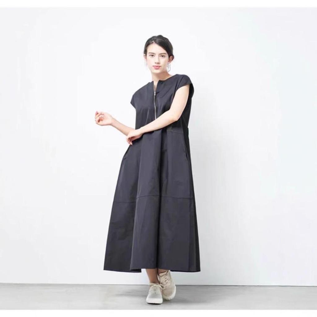 2025 Japan & Korea Simple Sleeveless Round Neck Dress Available Now