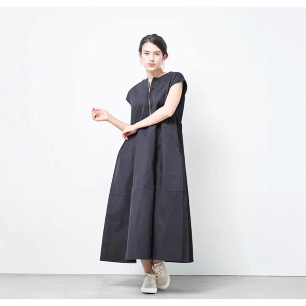 

2025 Japan & Korea Simple Sleeveless Round Neck Dress Available Now One Size