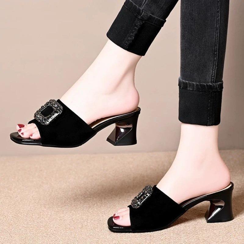 New Style Shoes - Women's Flip-flops with Thick Heels and High Heels, Casual Shoes for Leisure Activities