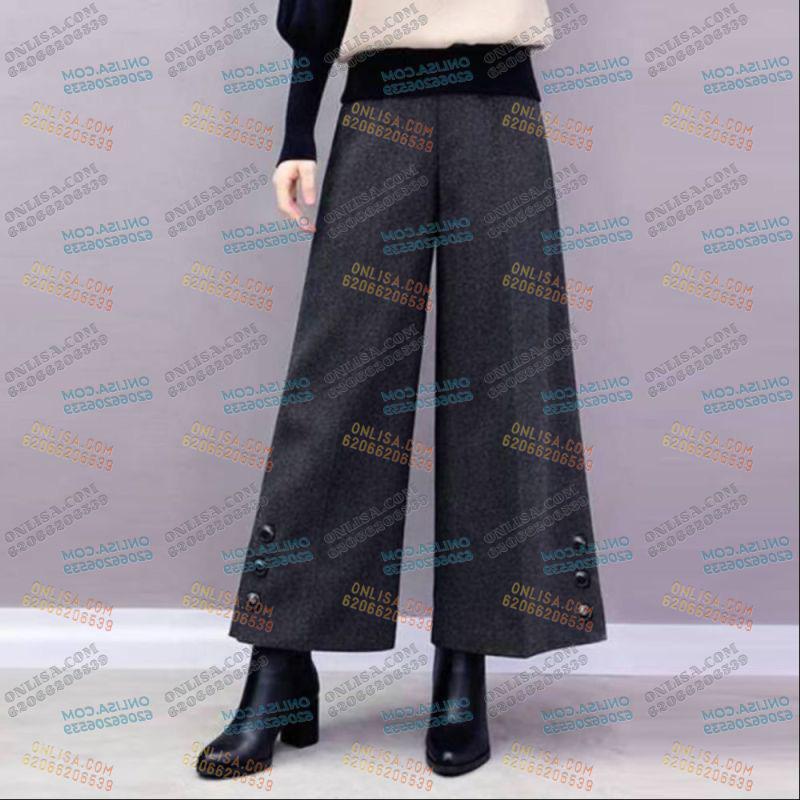 

Japan-Korea Color-Block Knit Sweater & Wide-Leg Button-Cuff Pants Set Large