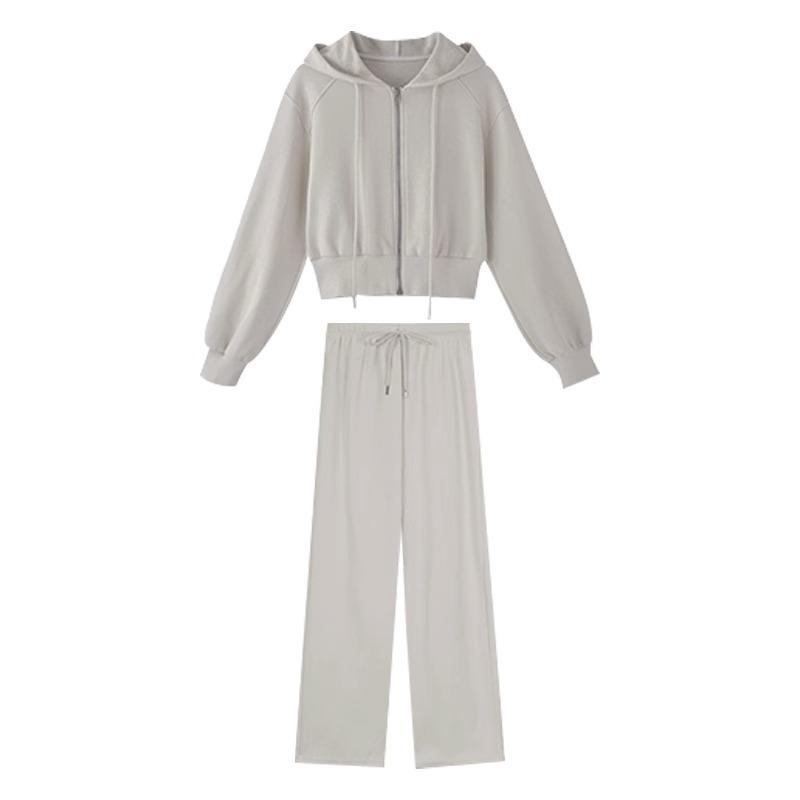 Plus Size Women's Autumn Street Style Jacket and Sports Two-Piece Set – Slimming, Fashionable, and Age-Reducing