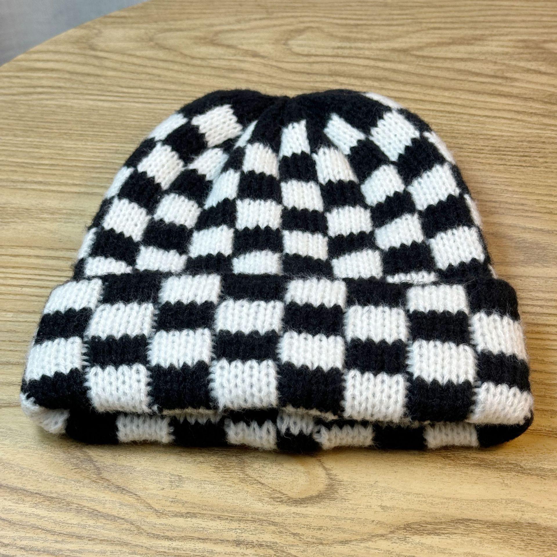 

Knitted woolen hat for women, autumn and winter, color-blocking plaid, warm ear protection, cold weather cap, head wrap hat, Korean style, Adult54-62Average Size чёрный