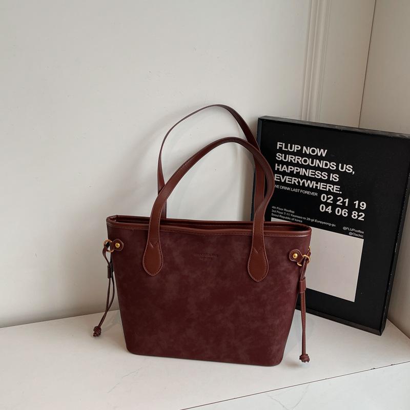 Leisure work commuter bag women's large-capacity new student versatile shoulder shopping bag fashionable tote bag