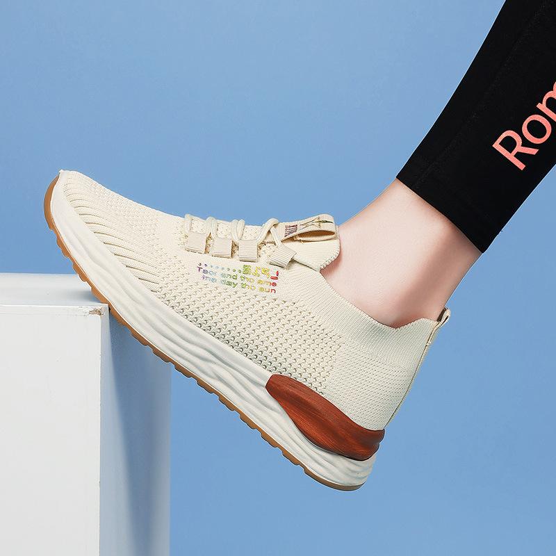 Foreign trade women's shoes thick sole, light and comfortable, one-pedal lazy shoes, flying woven mesh breathable Korean version of sports and leisure