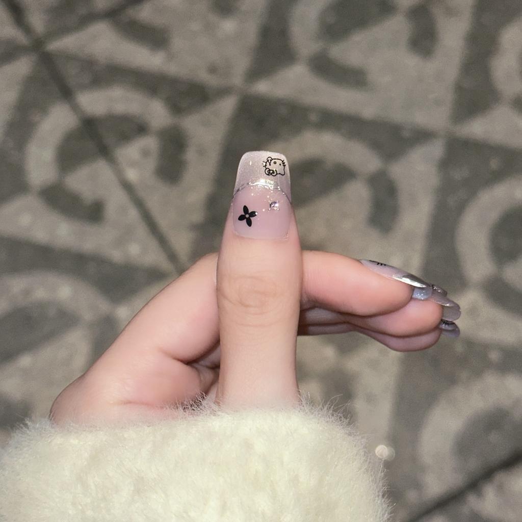 Sweet and Cute Manicure Purple Cat Eye Magic Mirror French Broken Diamond Pure Hand-wearing Nail Piece