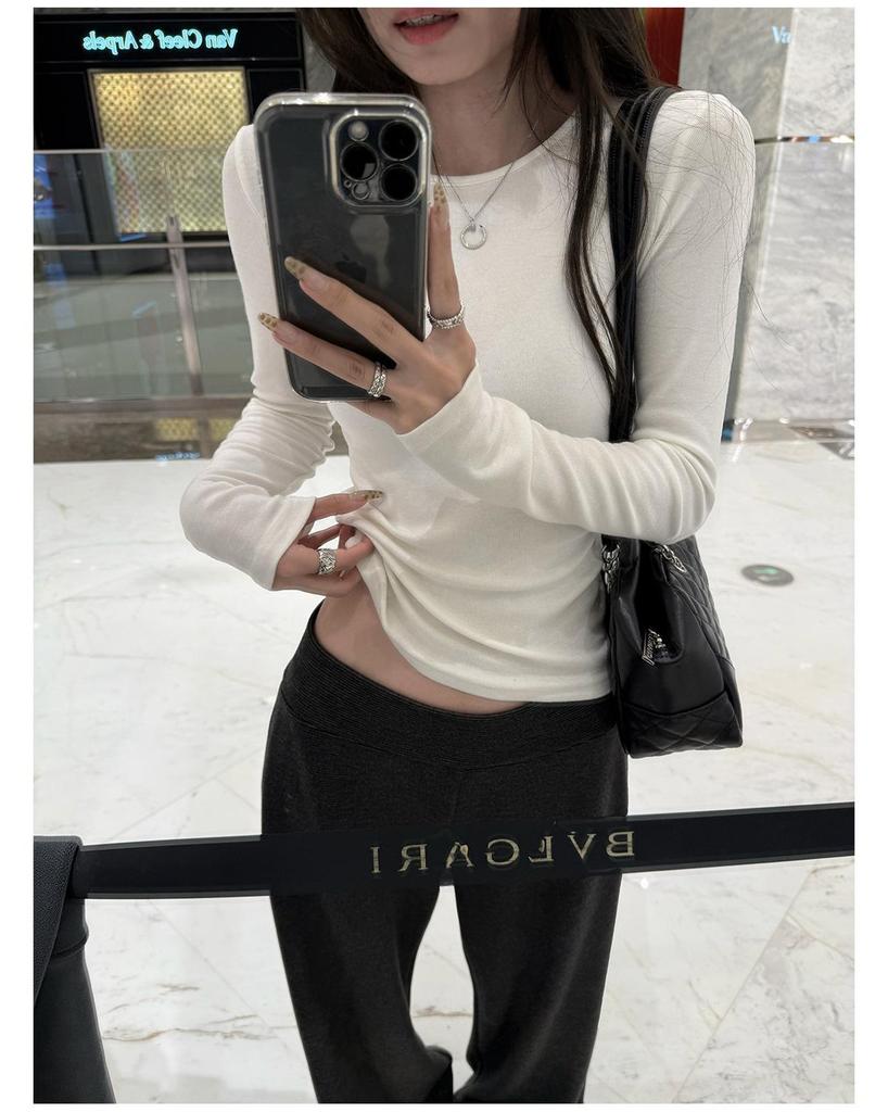 Superniniyy Brushed Long-Sleeve Slim Fit Tee – Stretchy Round Neck Base Layer Top