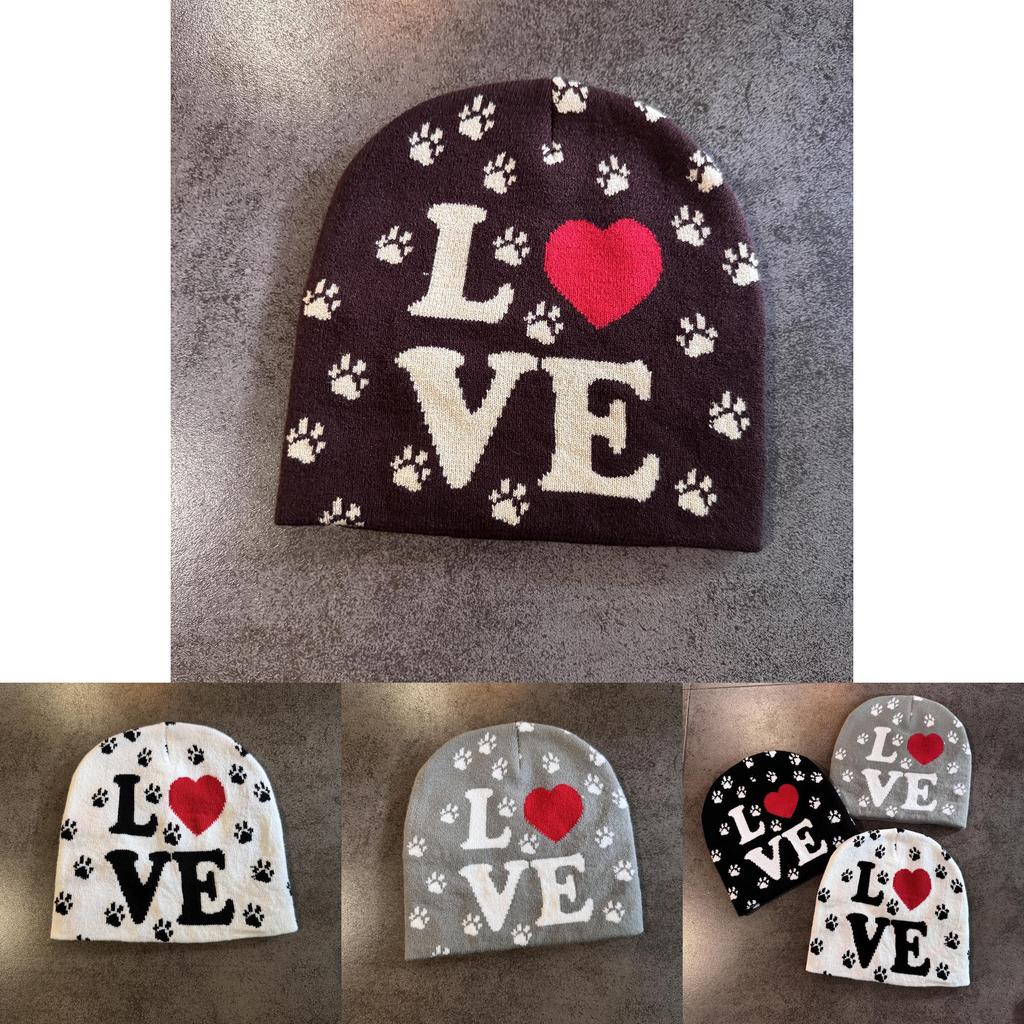 Love Letter Pattern Beanie Knitted Hat With Acrylic Material For Stylish Cold Weather Wear