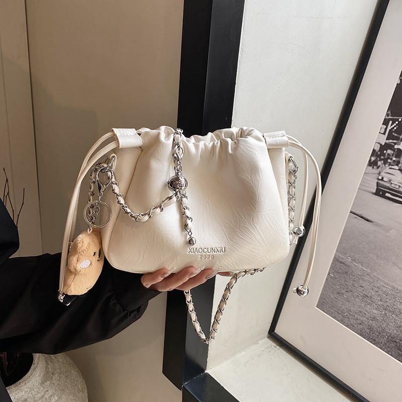 

IELGY Женская серебряная сумка-ведро Niche Design с цепочкой через плечо белый