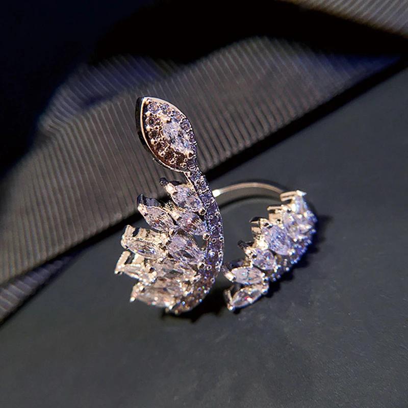 Huitan Bright Marquise Cubic Zirconia Rings for Women Fashion Exquisite Wedding Band Jewelry Chic Modern Adjustable Accessories