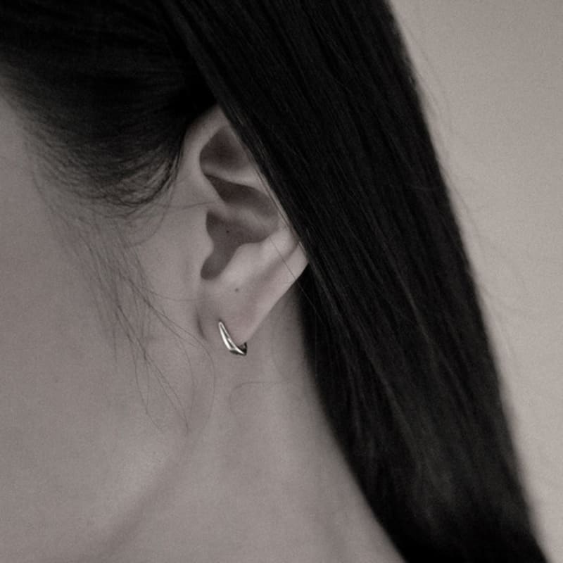 BAEK WOL 14K Timeless Hoop Earrings