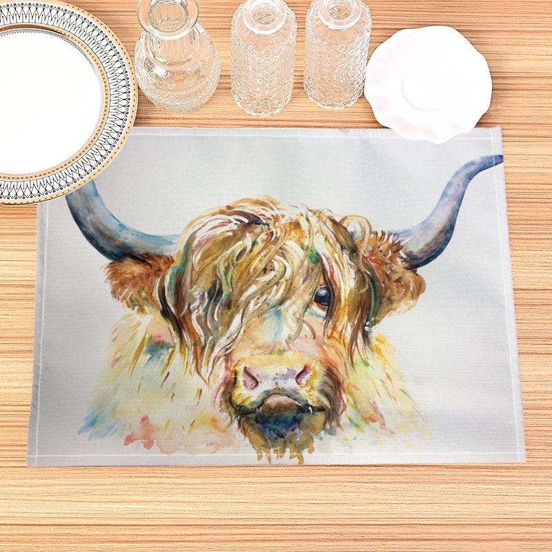 Highland Cow Placemat Cotton Linen Fabric Table Mats Family Dinner Tableware Kitchen Size 30X45cmTable Mat