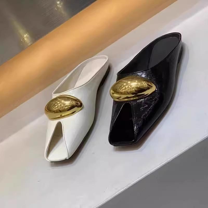 Fashion 2025 Show Style Fish Mouth Sandals Metal Buckly Flat Slippers Summer Fashion Sexy Professional Commuter Women Shoes Leopard Red