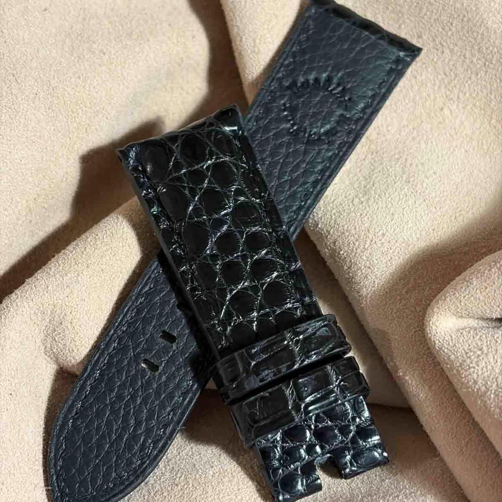 Used cro-2054 Crocodile watch strap black (lug width 26 mm - buckle width 22 mm)