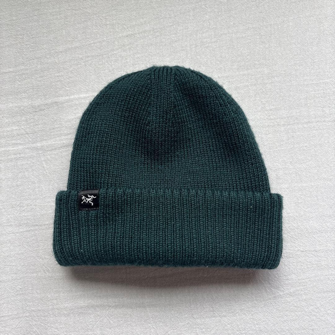 Used Arc teryx dark green knit hat