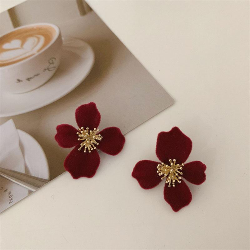 Fashion Red Velvet Geometric Flower Stud Earrings for Women Unusual Earrings Vintage Ear Jewelry Wedding Party Accessories Gifts