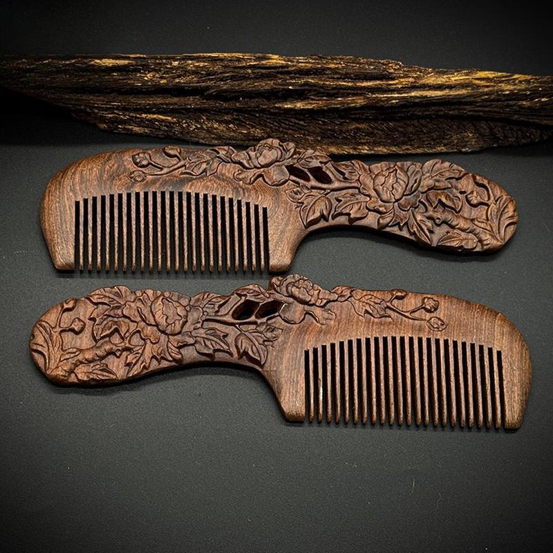 Beiduoyang Hollow Carved Sandalwood Comb