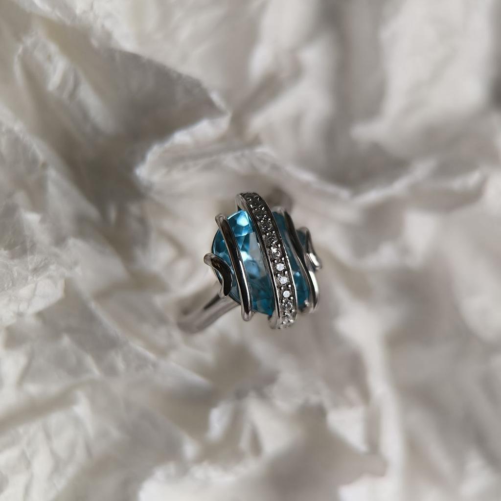 Silberring mit natürlichem Topas 5,98ct, Gewicht des Schmuckstücks 4,94 g (2179702)