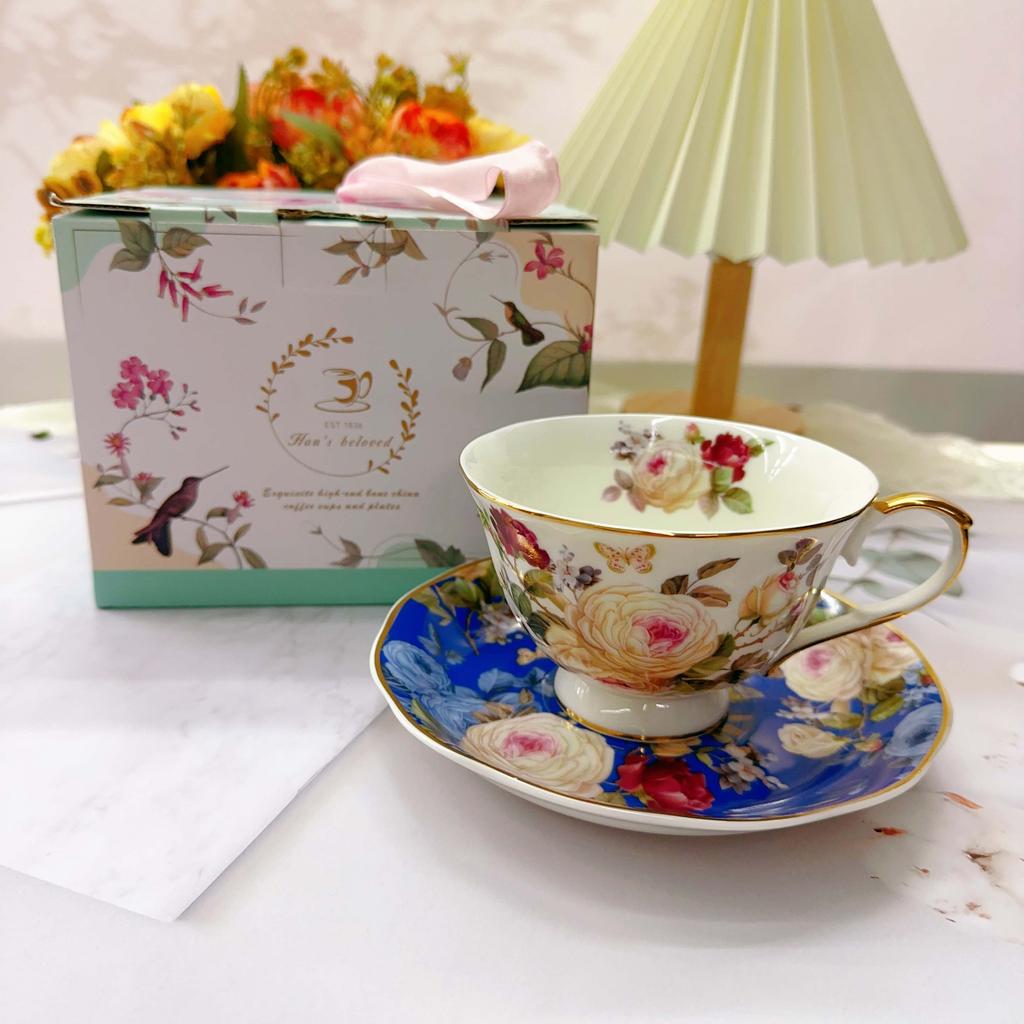 Tasse à café en céramique style européen exquise avec motif camélia, coffret cadeau pour le thé de l'après-midi, 240 ml