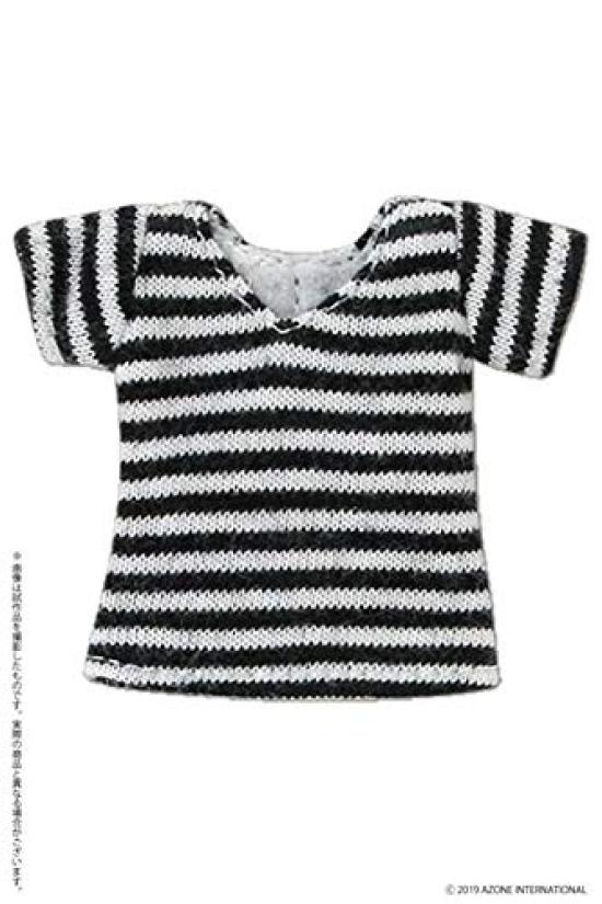 

black x white border 1/12 V-neck T-shirt